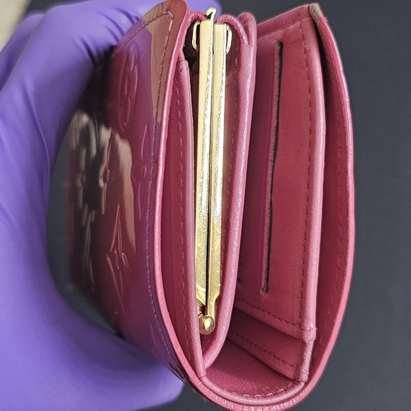 Authentic Louis Vuitton Kisslock Wallet in Pink Vernis 💗 - Picture 6 of 16
